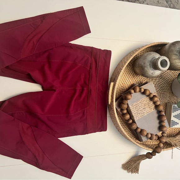 Lululemon Pants, Size 6 - Picture 4 of 8